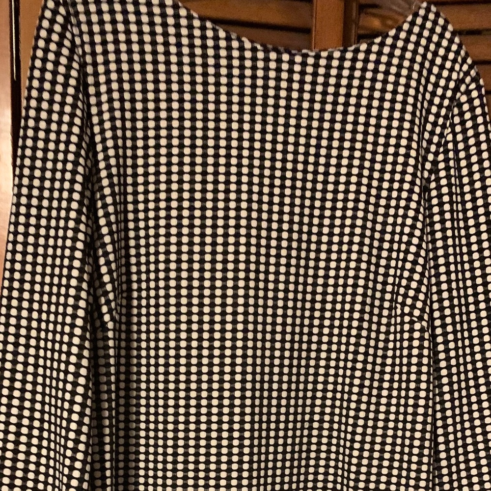 Black and whit dress